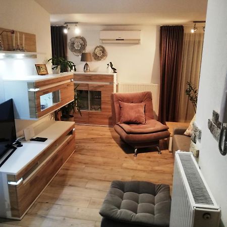 Galeria Stastie Apartment Senec Exterior foto