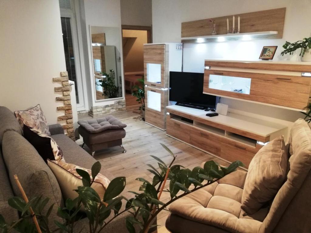 Galeria Stastie Apartment Senec Exterior foto
