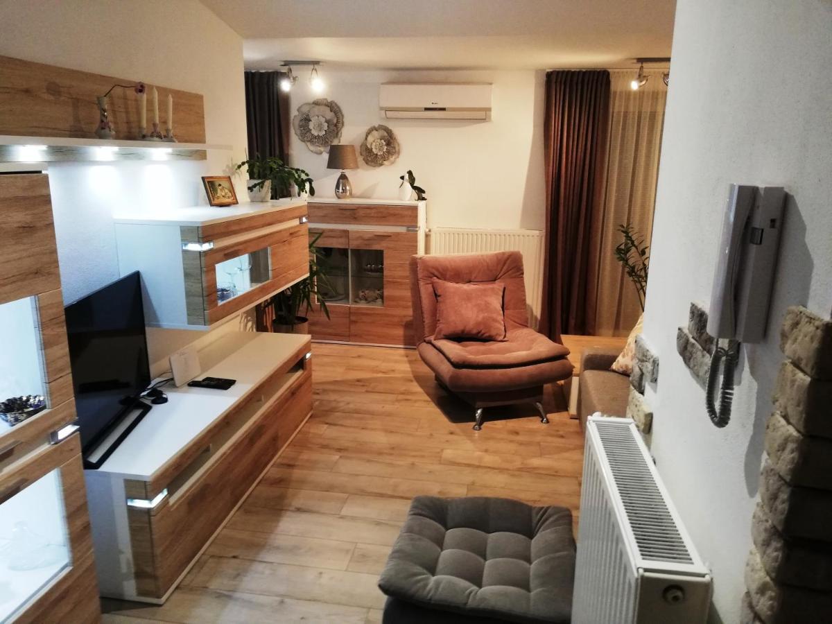 Galeria Stastie Apartment Senec Exterior foto